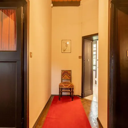 Rocchetta By Halldis Бозизио-Парини