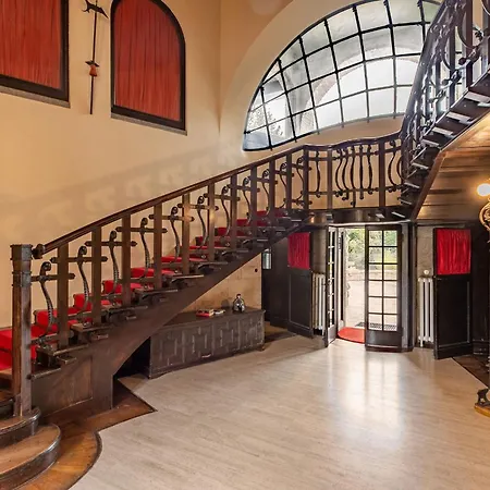 Rocchetta By Halldis Villa