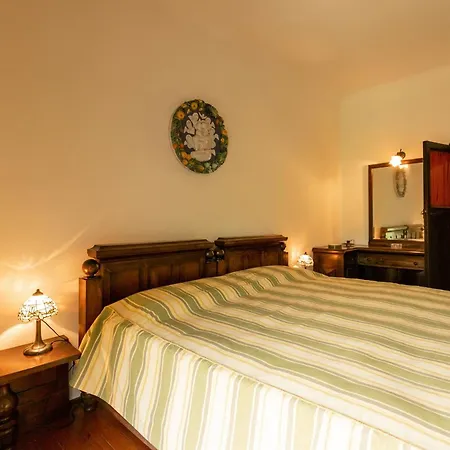 Rocchetta By Halldis Villa