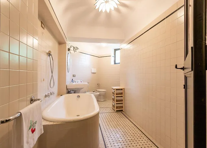 Rocchetta By Halldis Villa