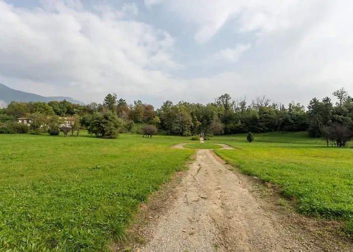 فيلة Rocchetta By Halldis Bosisio Parini