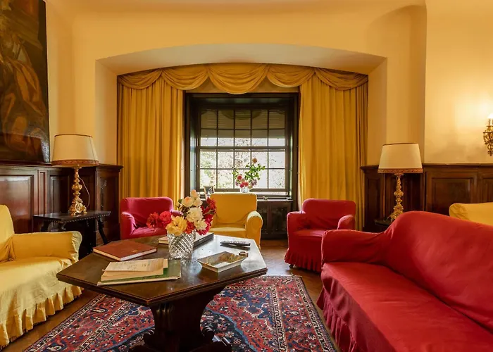 Rocchetta By Halldis *