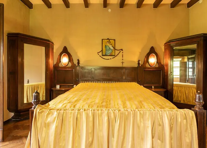 Rocchetta By Halldis Vila