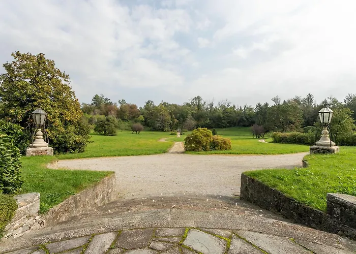 Rocchetta By Halldis *