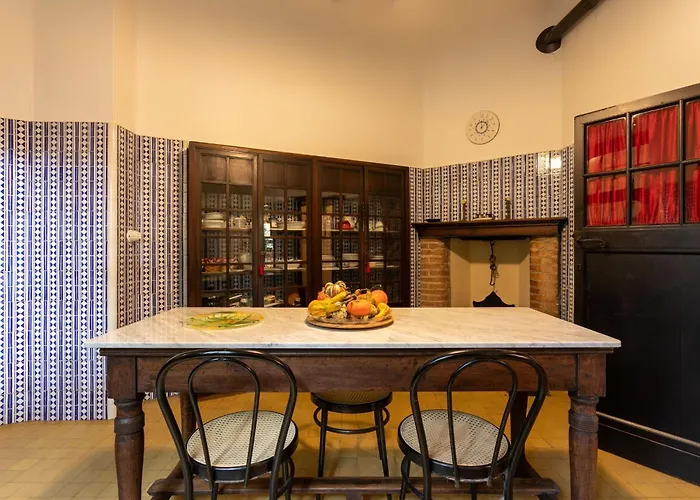 Rocchetta By Halldis Vila *