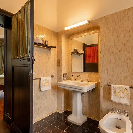 Rocchetta By Halldis Villa *