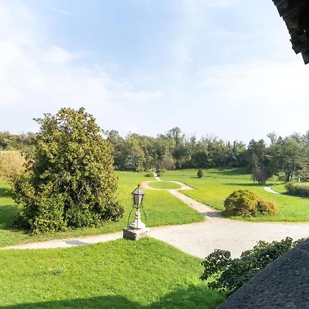 Rocchetta By Halldis Villa