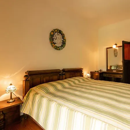 Rocchetta By Halldis Villa